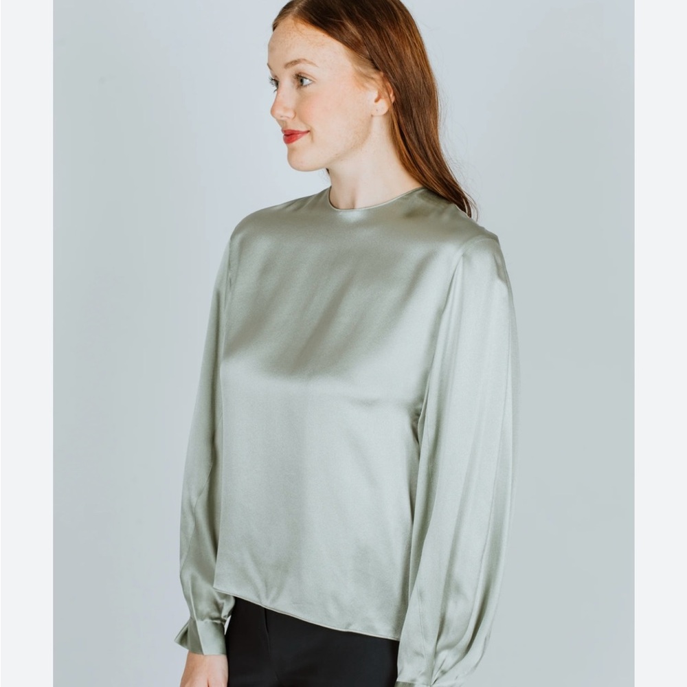 Elegant Vince green Women's Top